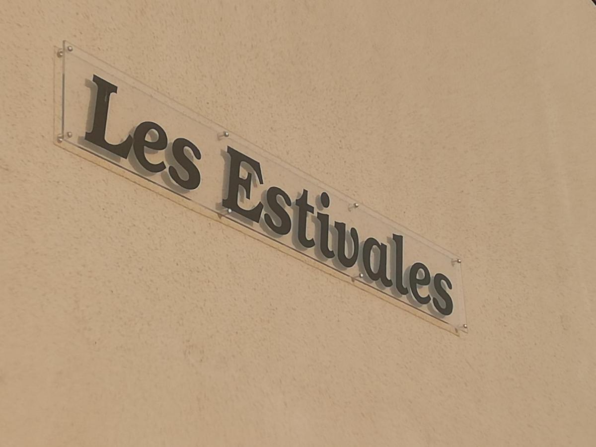 Les Estivales Apartment *